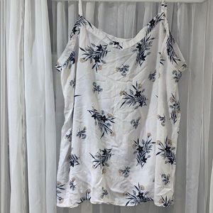 White floral tank top!